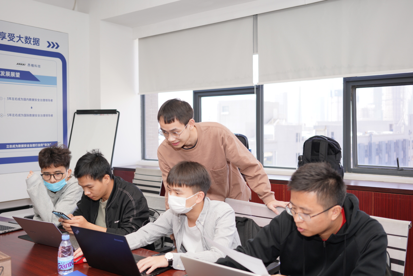 c9d5d94881a00ce25c505d5f135099e7.jpg c9d5d94881a00ce25c505d5f135099e7.jpg